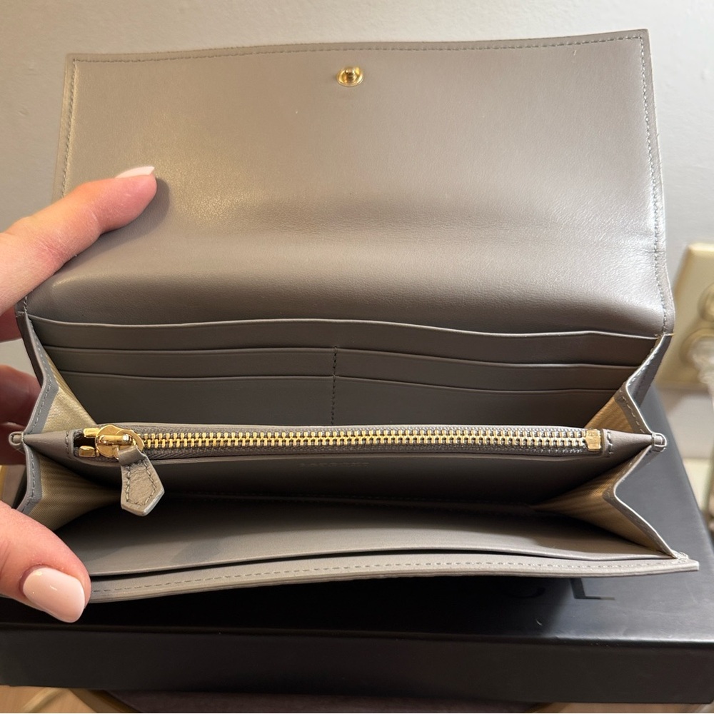 Versace Light Pink Leather Wallet - Picture 5 of 11